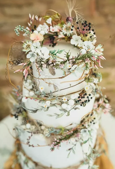Wedding Cake Ideas for Rustic Weddings